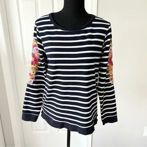 Sfera Casual Striped Embroidery Sleeve Top